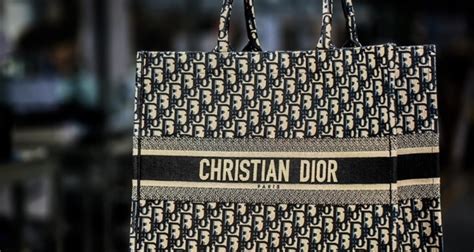 dior tote bag cleaner